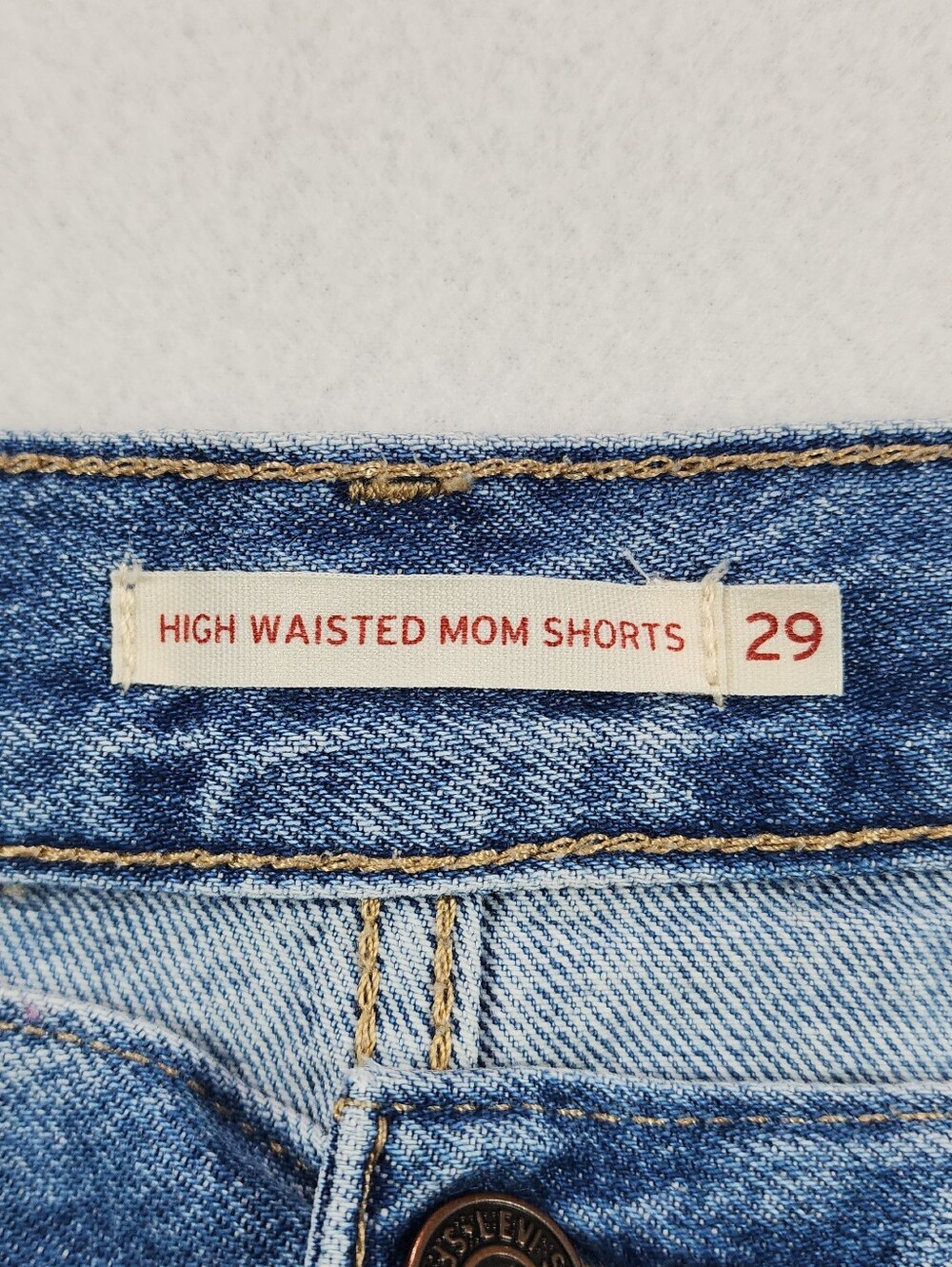 Levi's High Waisted Mom Shorts Women's 29 Medium Wash Denim Jean Shorts - Picture 2 of 12